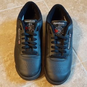 Reebok Black Classic Leather Womens Shoes Sz.7